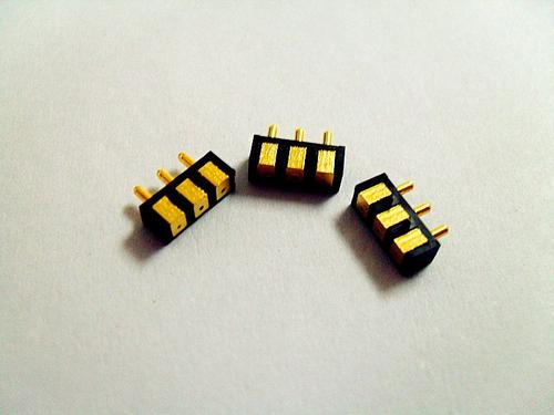 Magnetic Pogopin to USB Interface Adapters