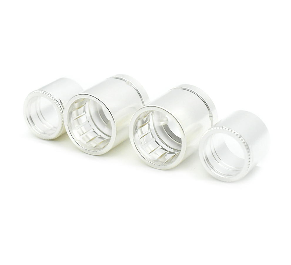 Reliable contact force magnetic connector